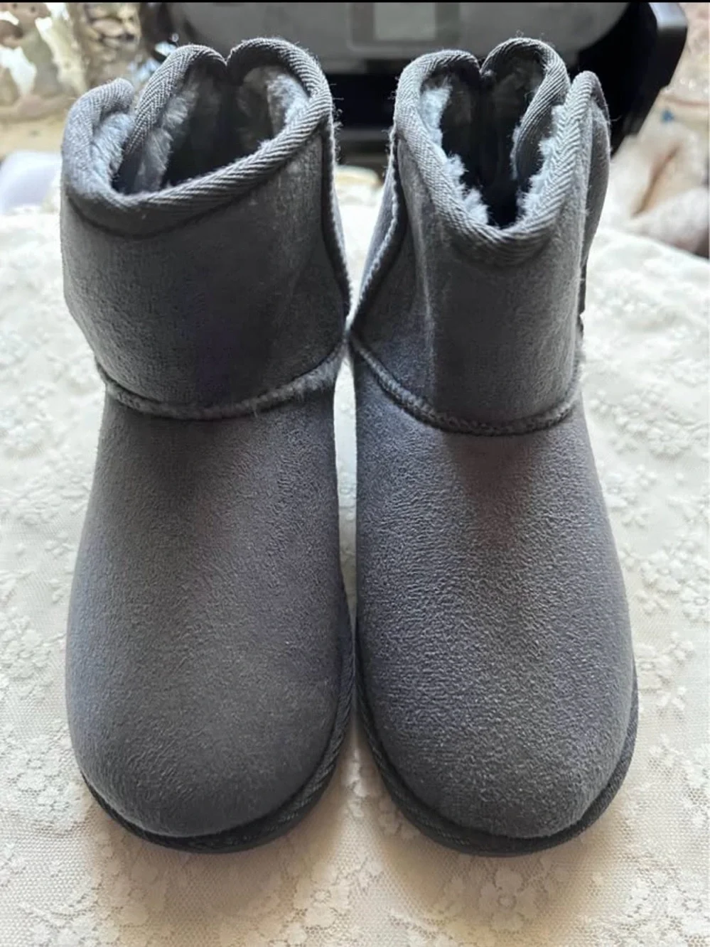 Olivia Miller Girls sparkle heart boots size 3